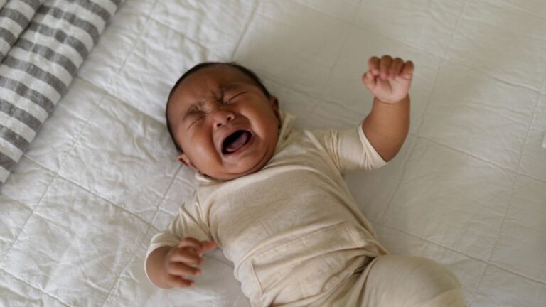 sonno agitato neonato