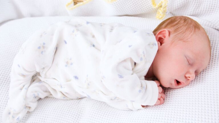 metodi per far dormire un neonato tutta la notte